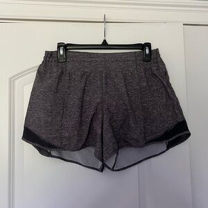 Lululemon Hotty Hot High-Rise Lined Short 4” Size 10 in Heather Black/Grey